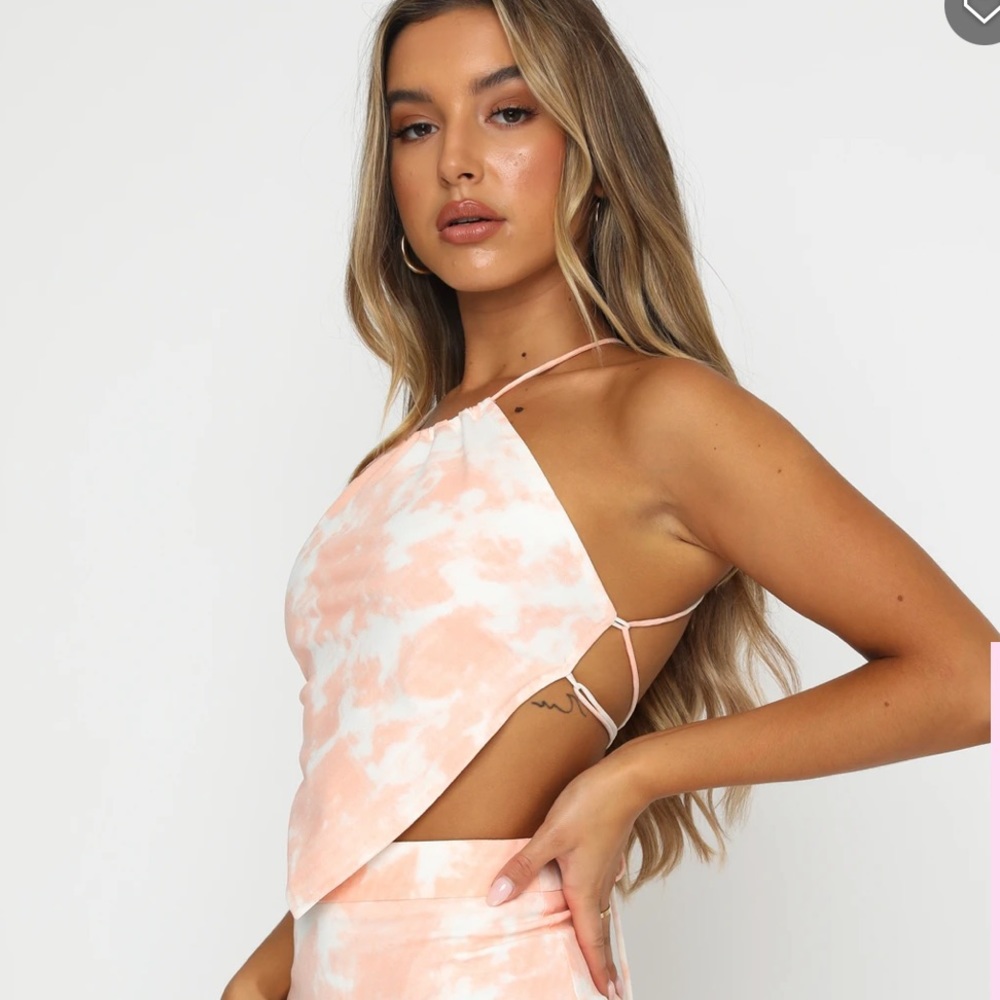 NWT White Fox Boutique No Guilt Crop Peach Tie Dye